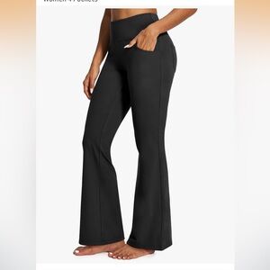 Iuga Charcoal Women's Flare Pants with pockets 2XL 30” inseam NWT